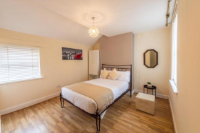 Holly Room